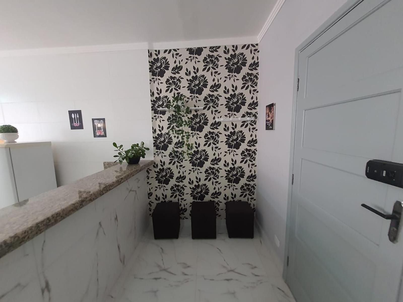Beira Mar Tupi: Beachfront 2-bedroom With Wi-fi & Parking Apartment Praia Grande (Santos)