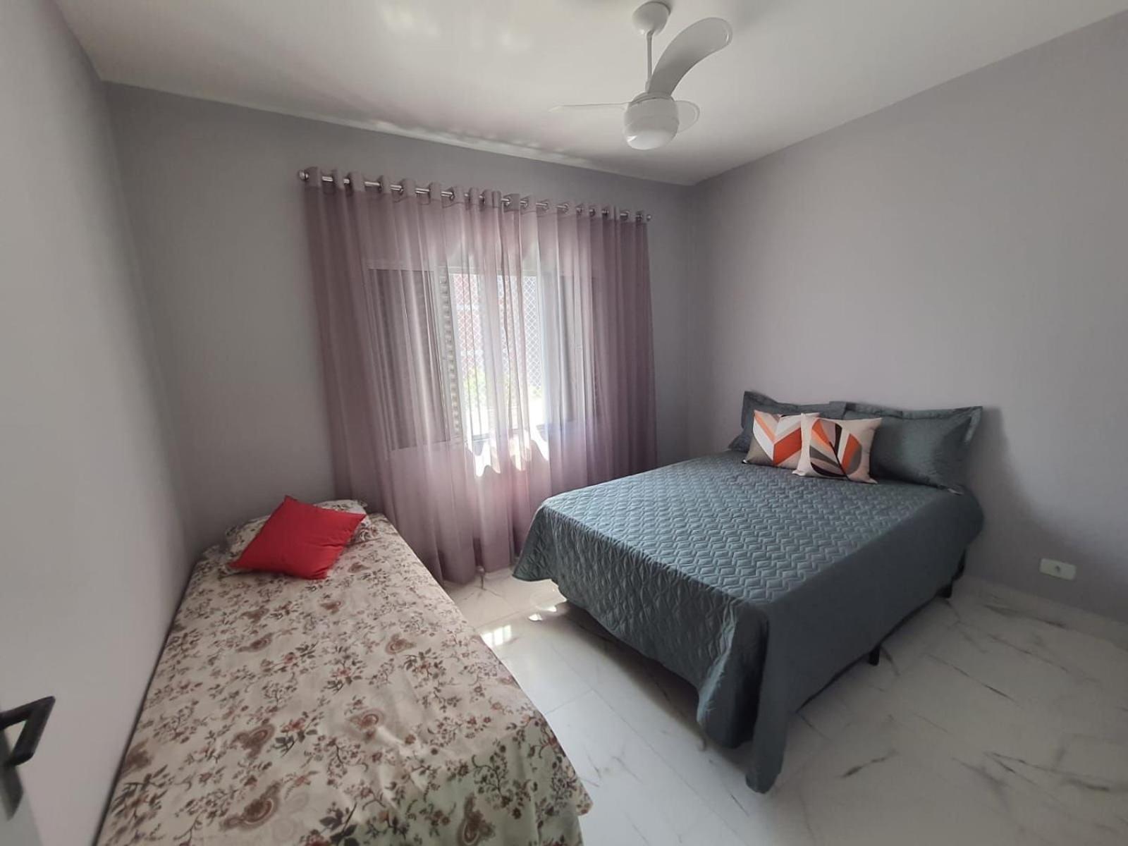 Beira Mar Tupi: Beachfront 2-bedroom With Wi-fi & Parking